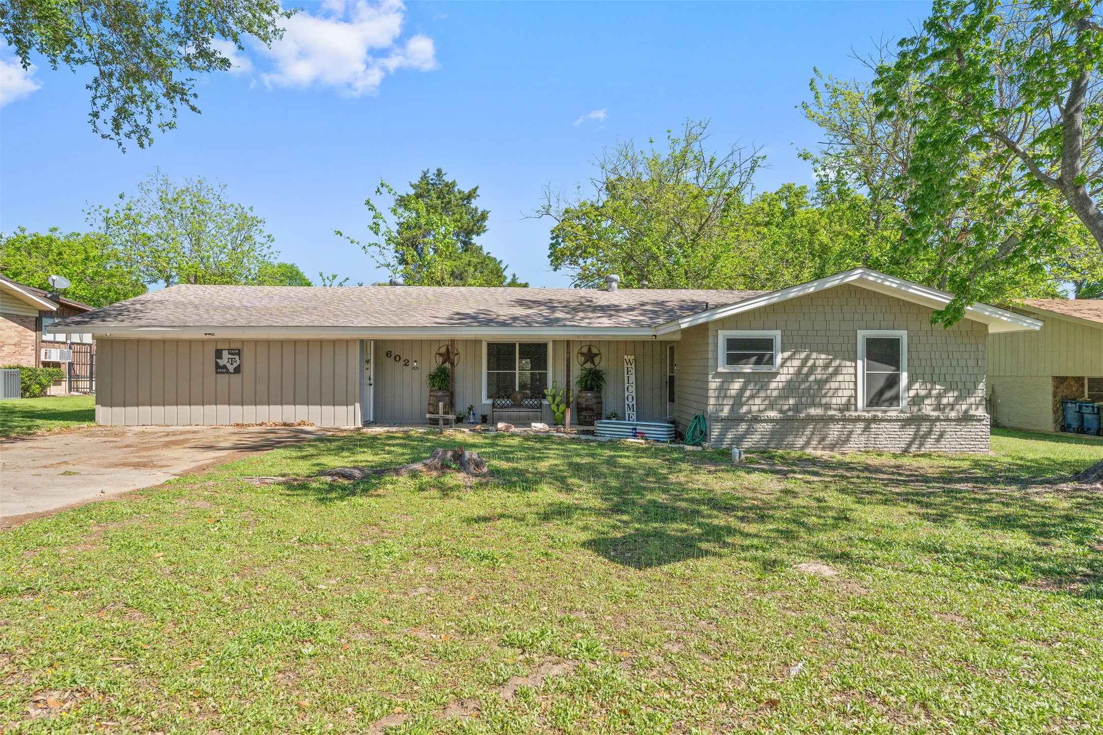 602 Colonial Drive Athens TX 75751
