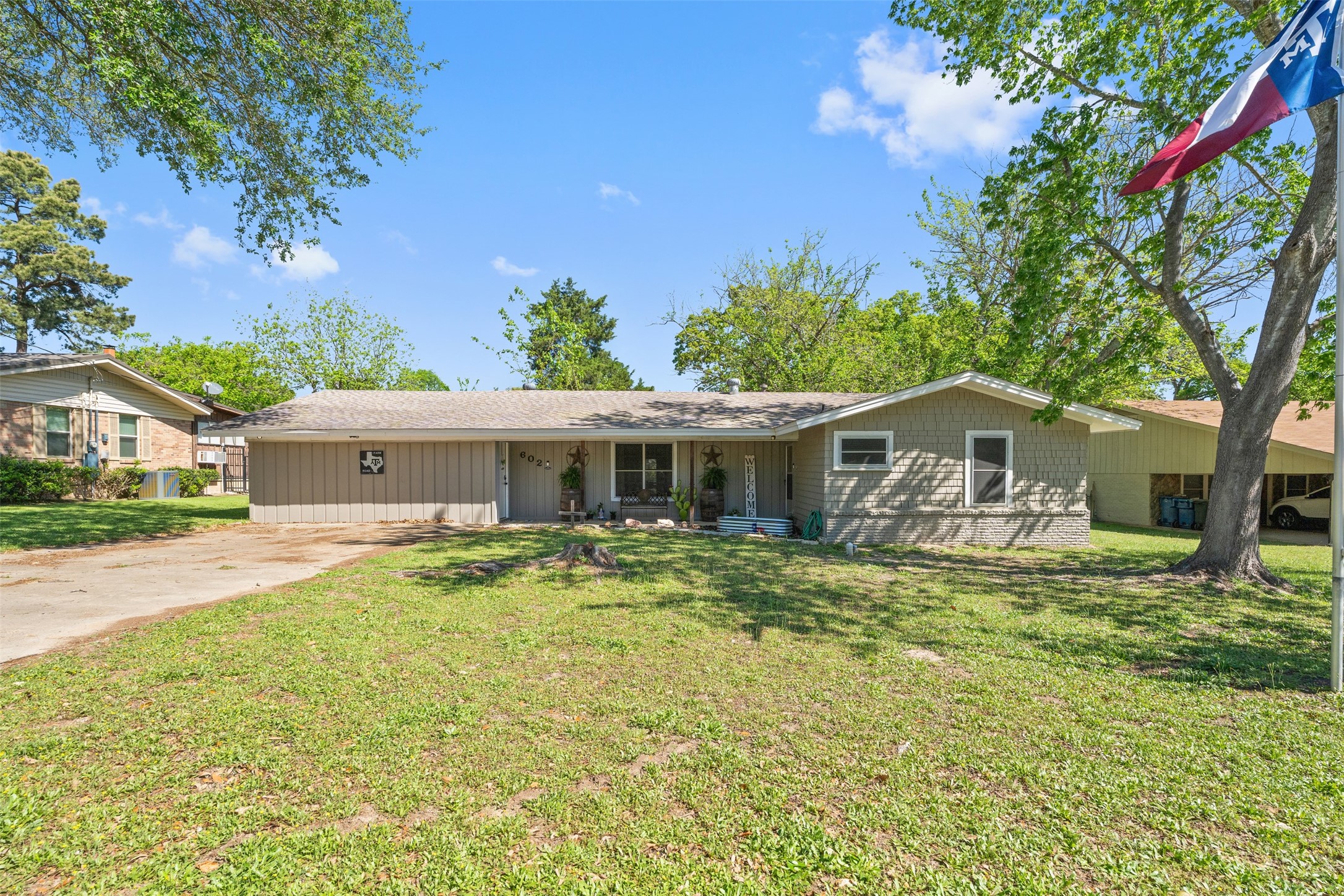 602 Colonial Drive Athens TX 75751