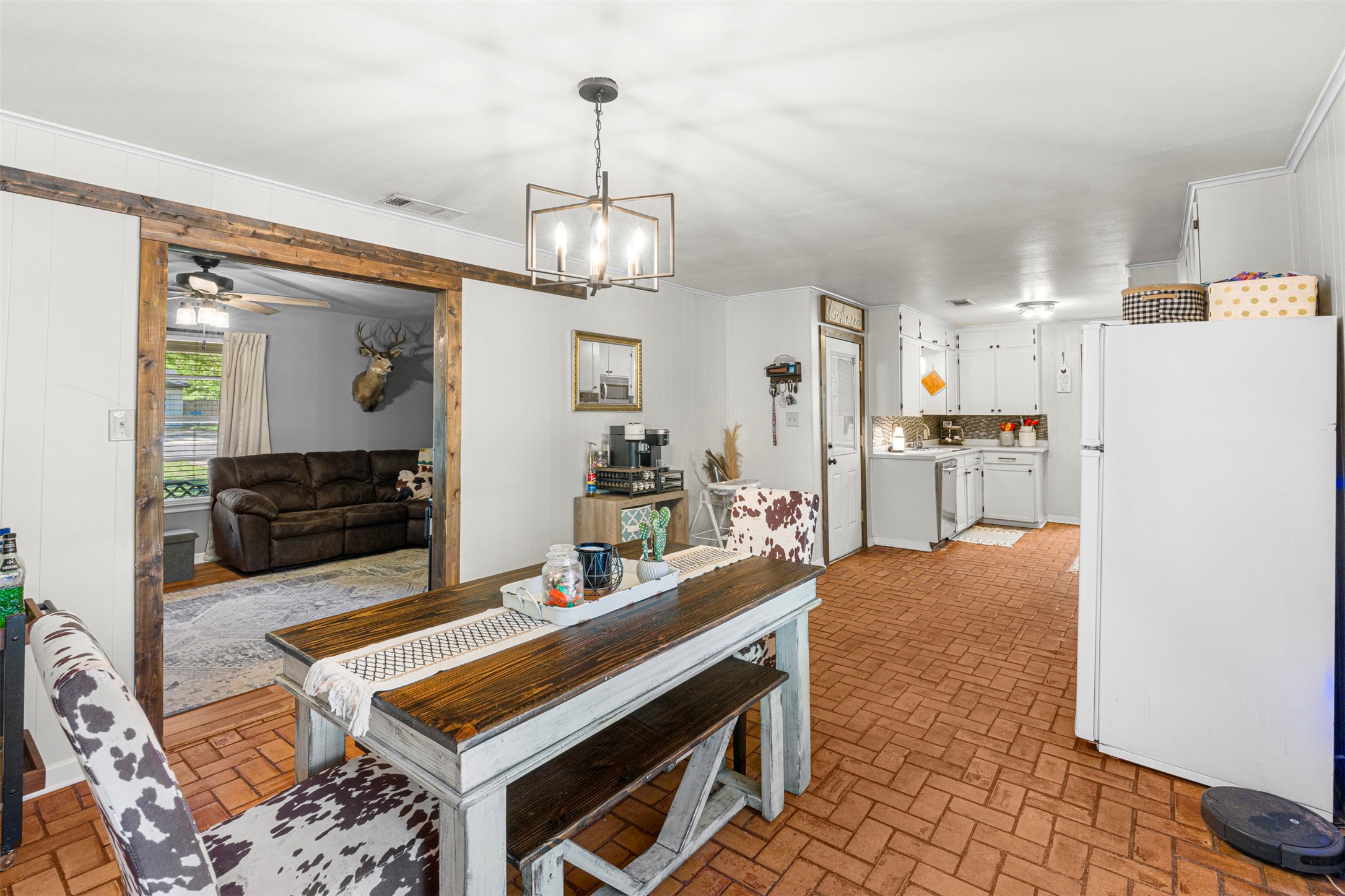 602 Colonial Drive Athens TX 75751
