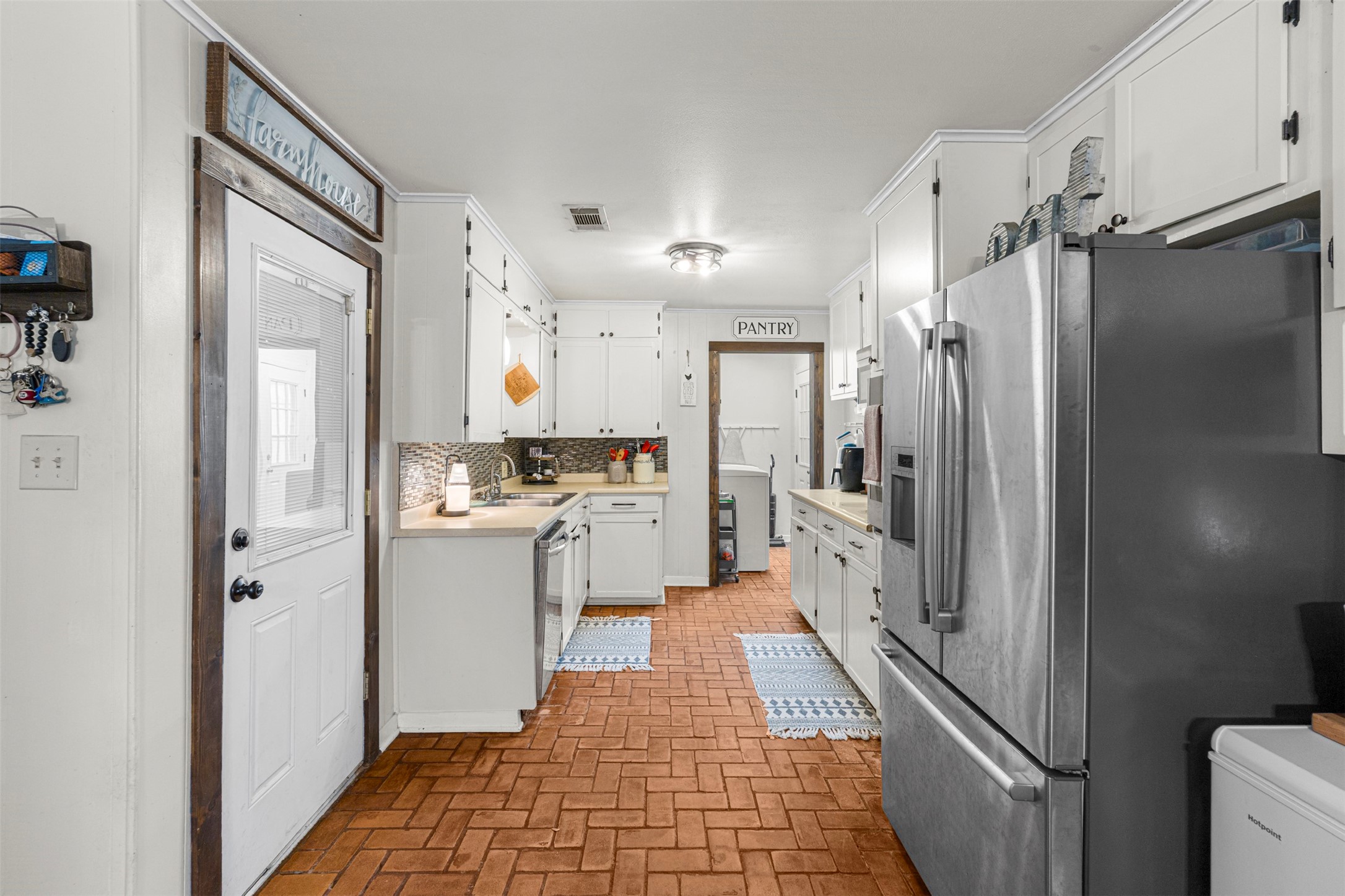 602 Colonial Drive Athens TX 75751