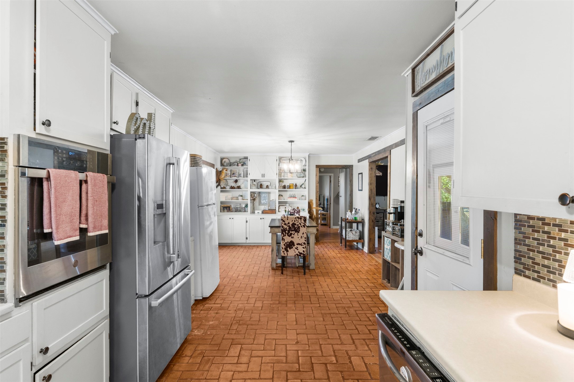 602 Colonial Drive Athens TX 75751