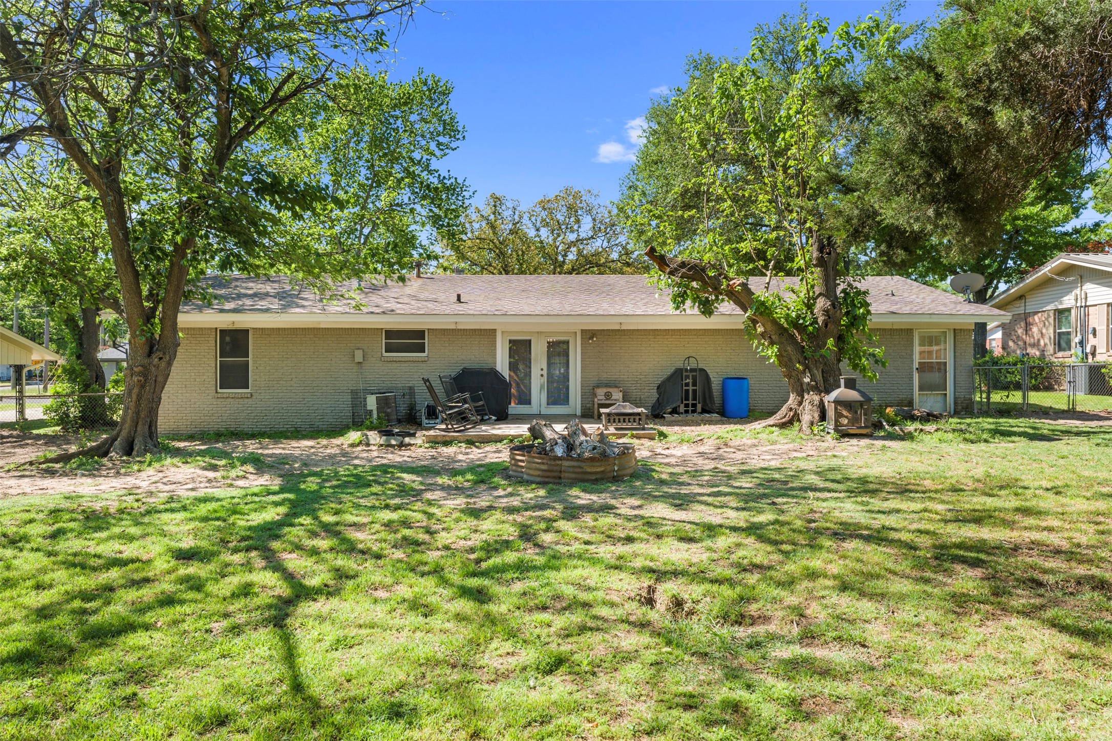 602 Colonial Drive Athens TX 75751