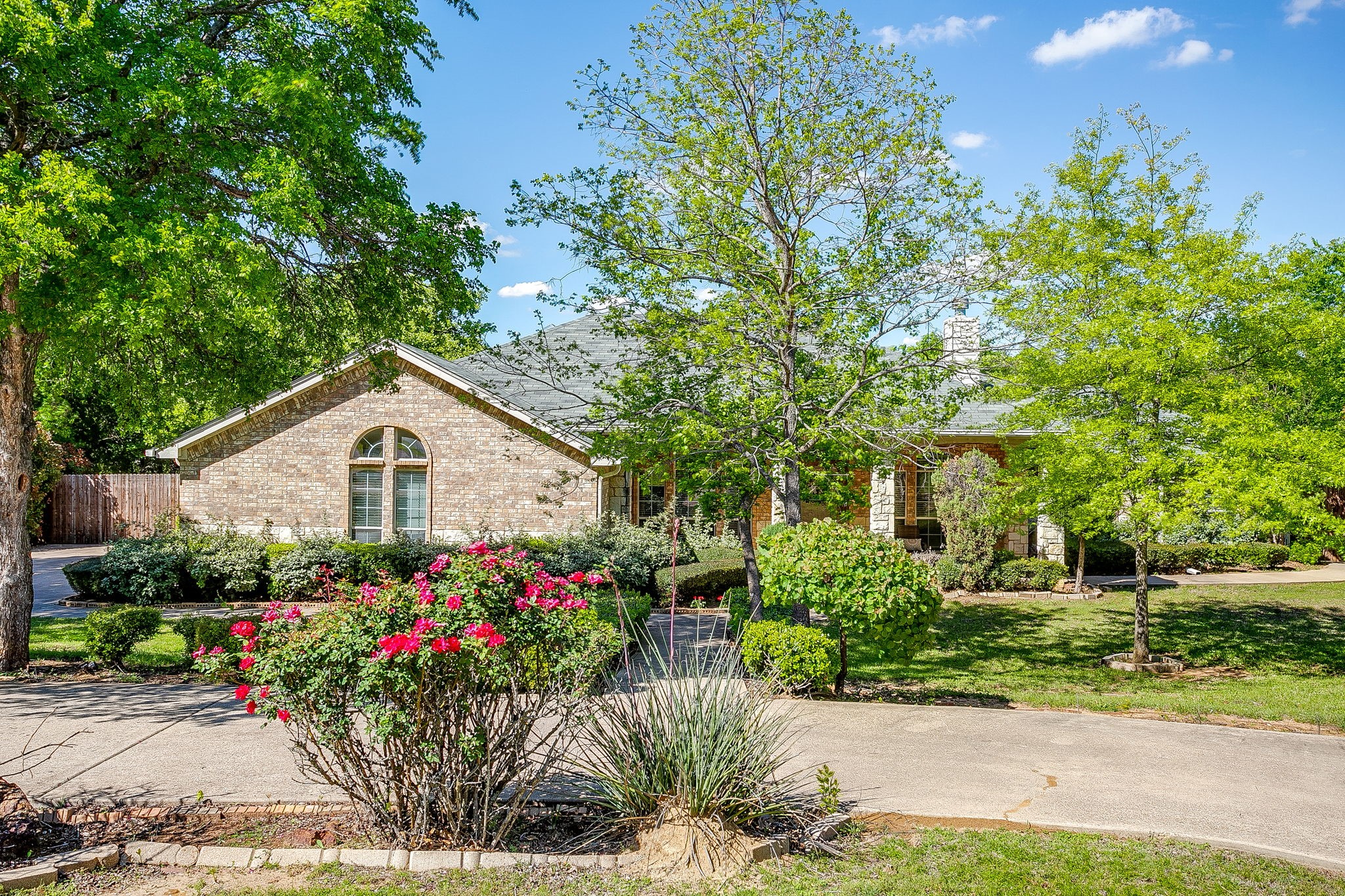 336 Plantation Drive E Burleson TX 76028