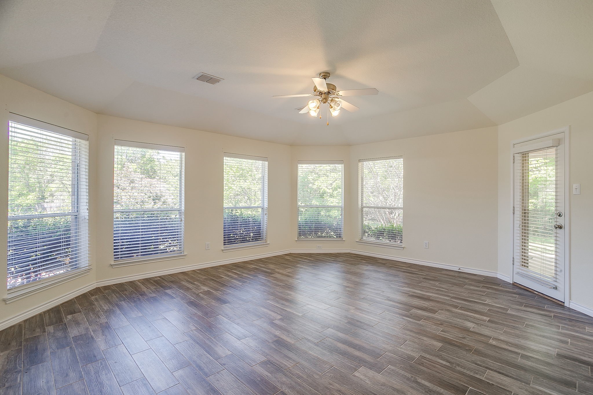 336 Plantation Drive E Burleson TX 76028