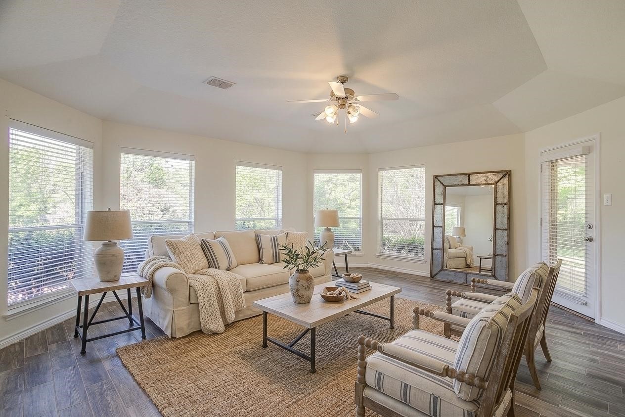 336 Plantation Drive E Burleson TX 76028