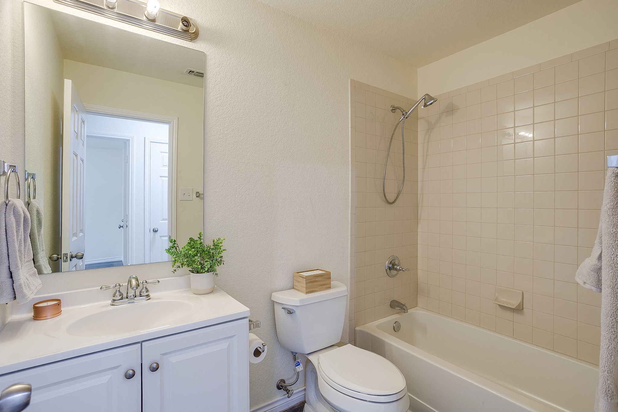 336 Plantation Drive E Burleson TX 76028