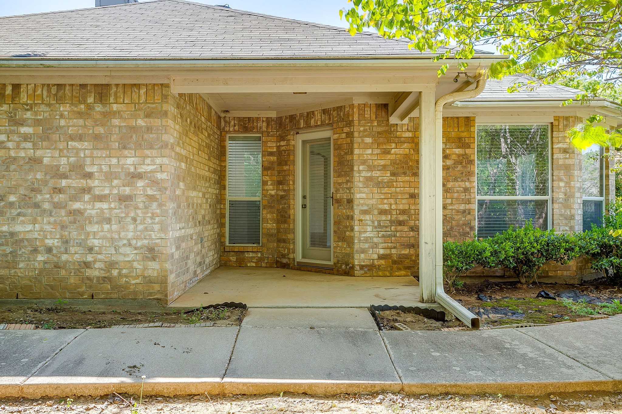 336 Plantation Drive E Burleson TX 76028
