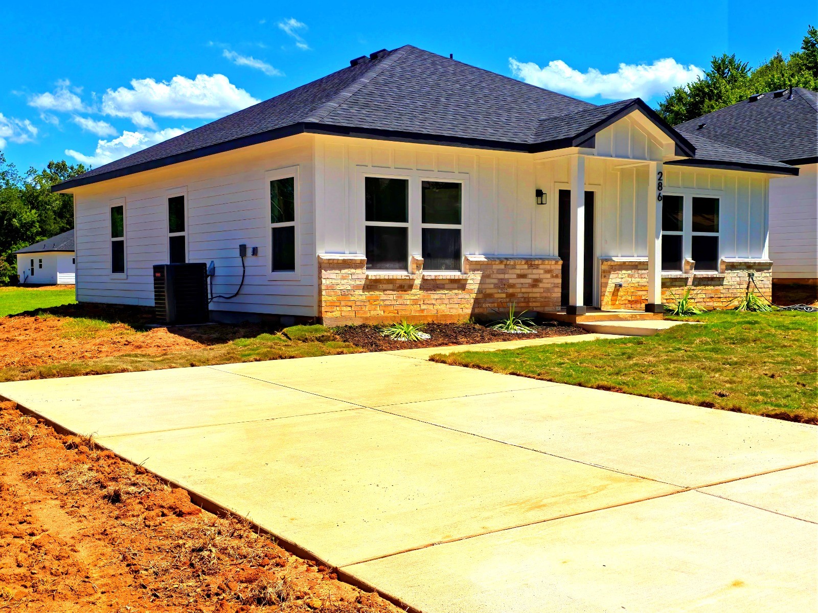 286 10th Street Paris TX 75460