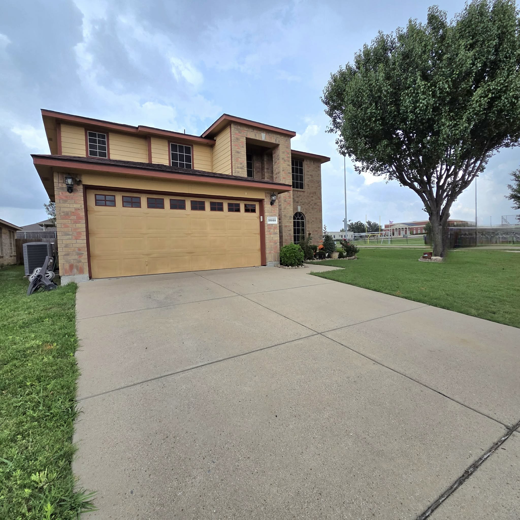 10000 Cougar Trail Fort Worth TX 76108