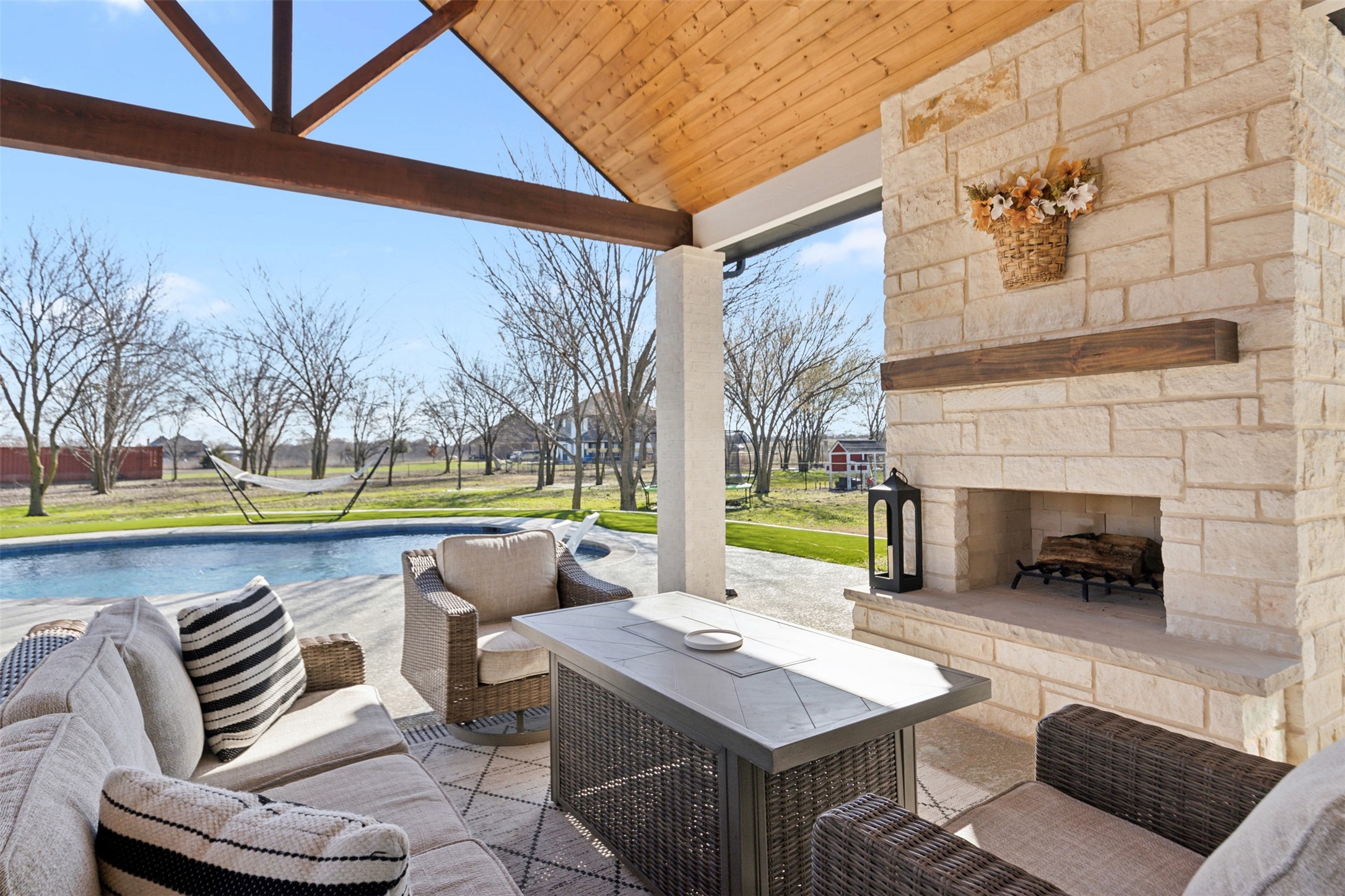 112 Cardiff Lane Waxahachie TX 75167