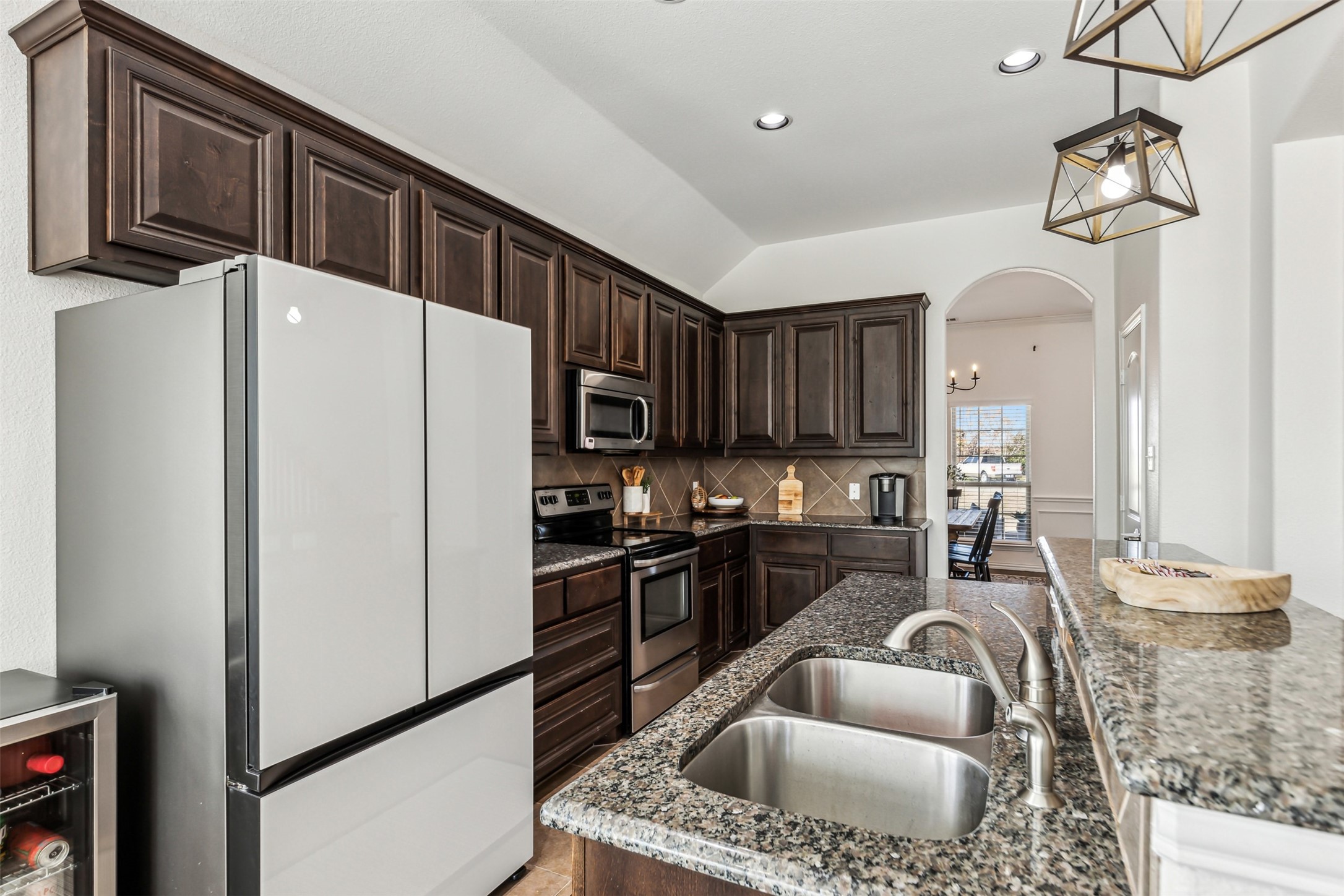 112 Cardiff Lane Waxahachie TX 75167