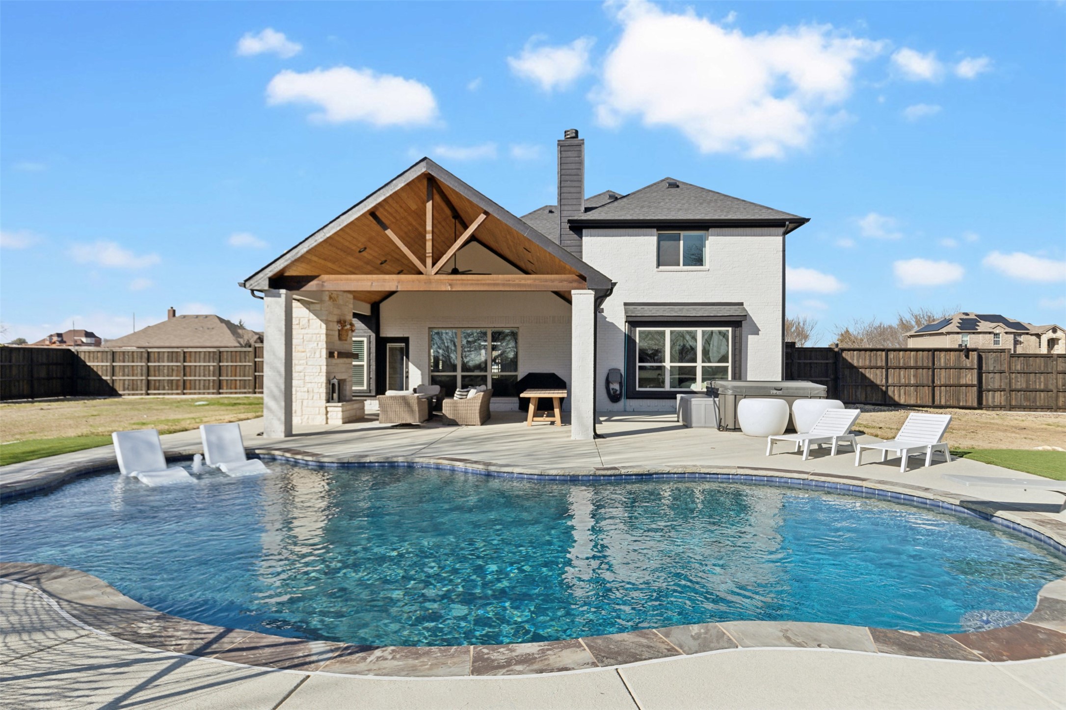 112 Cardiff Lane Waxahachie TX 75167
