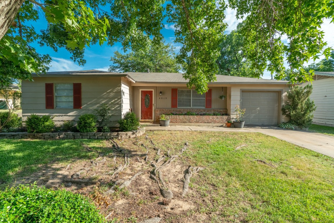4019 Dixon Circle Greenville TX 75401