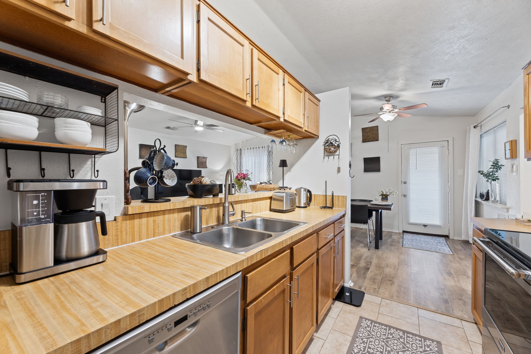 1477 Brook Meadow Circle Lancaster TX 75134