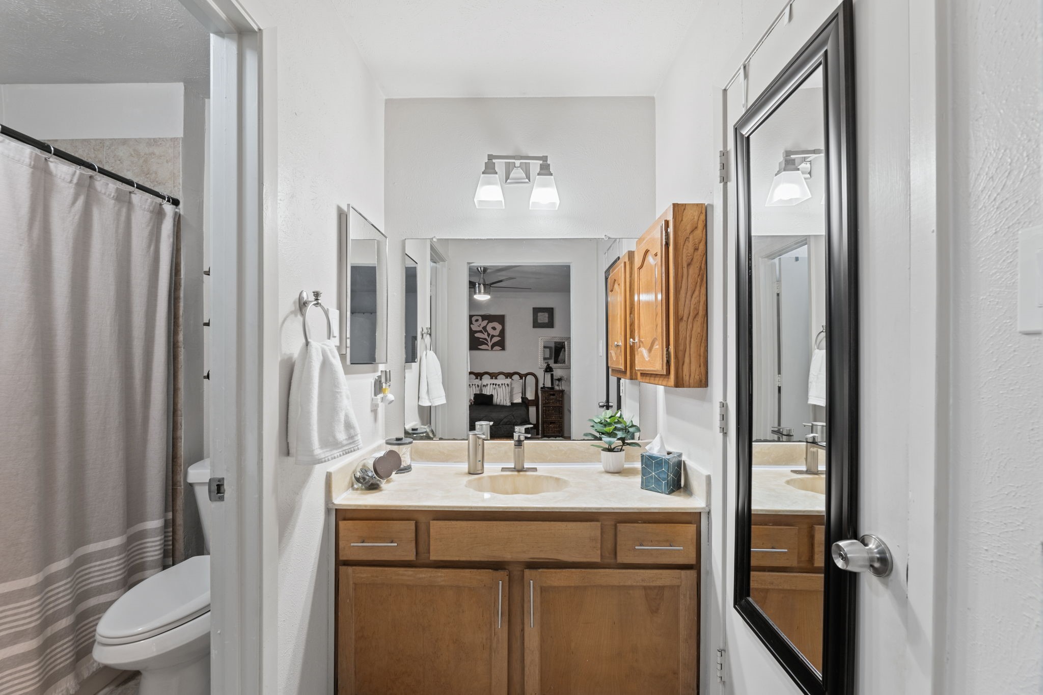 1477 Brook Meadow Circle Lancaster TX 75134