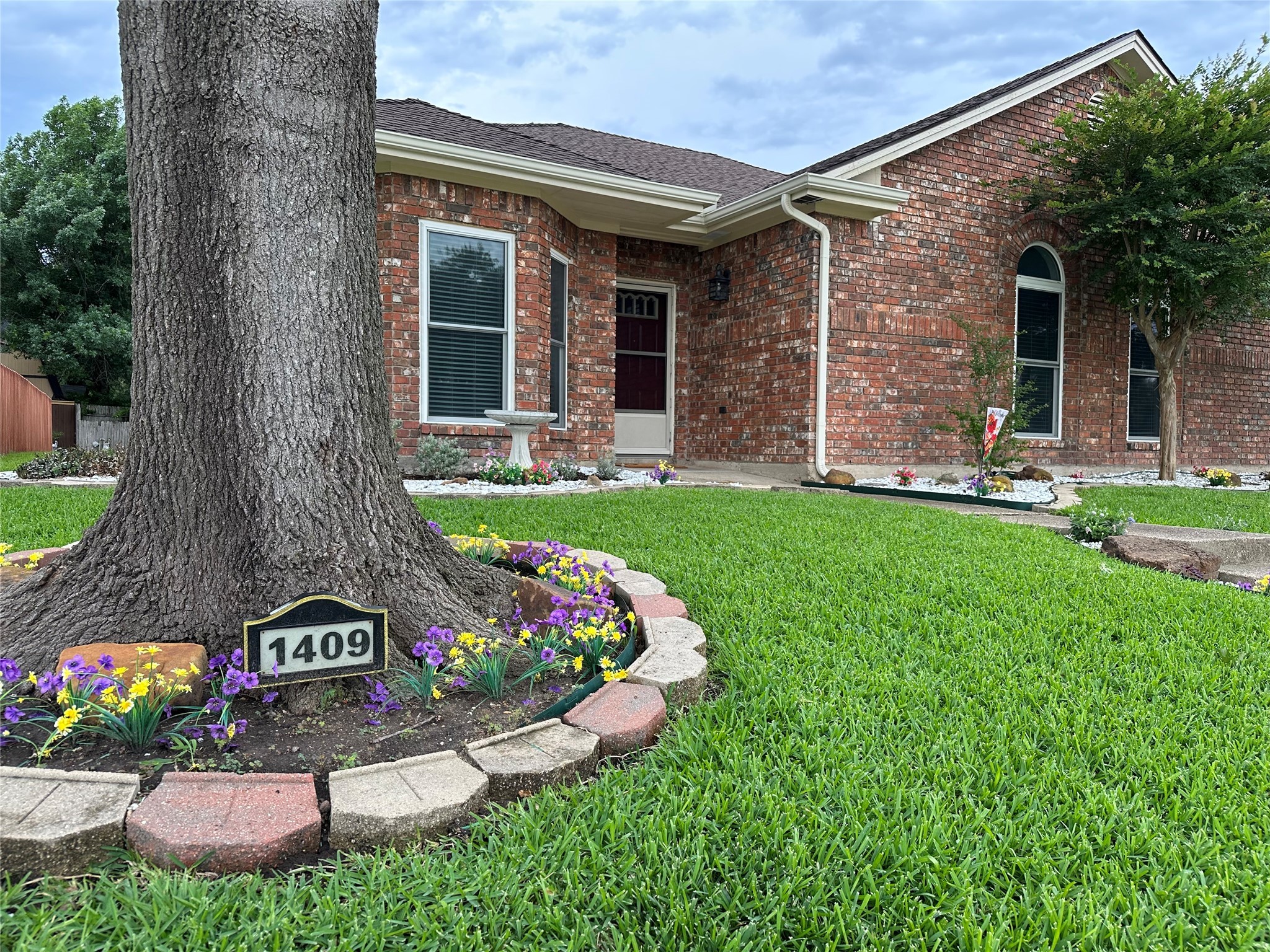 1409 Creek Valley Road Mesquite TX 75181