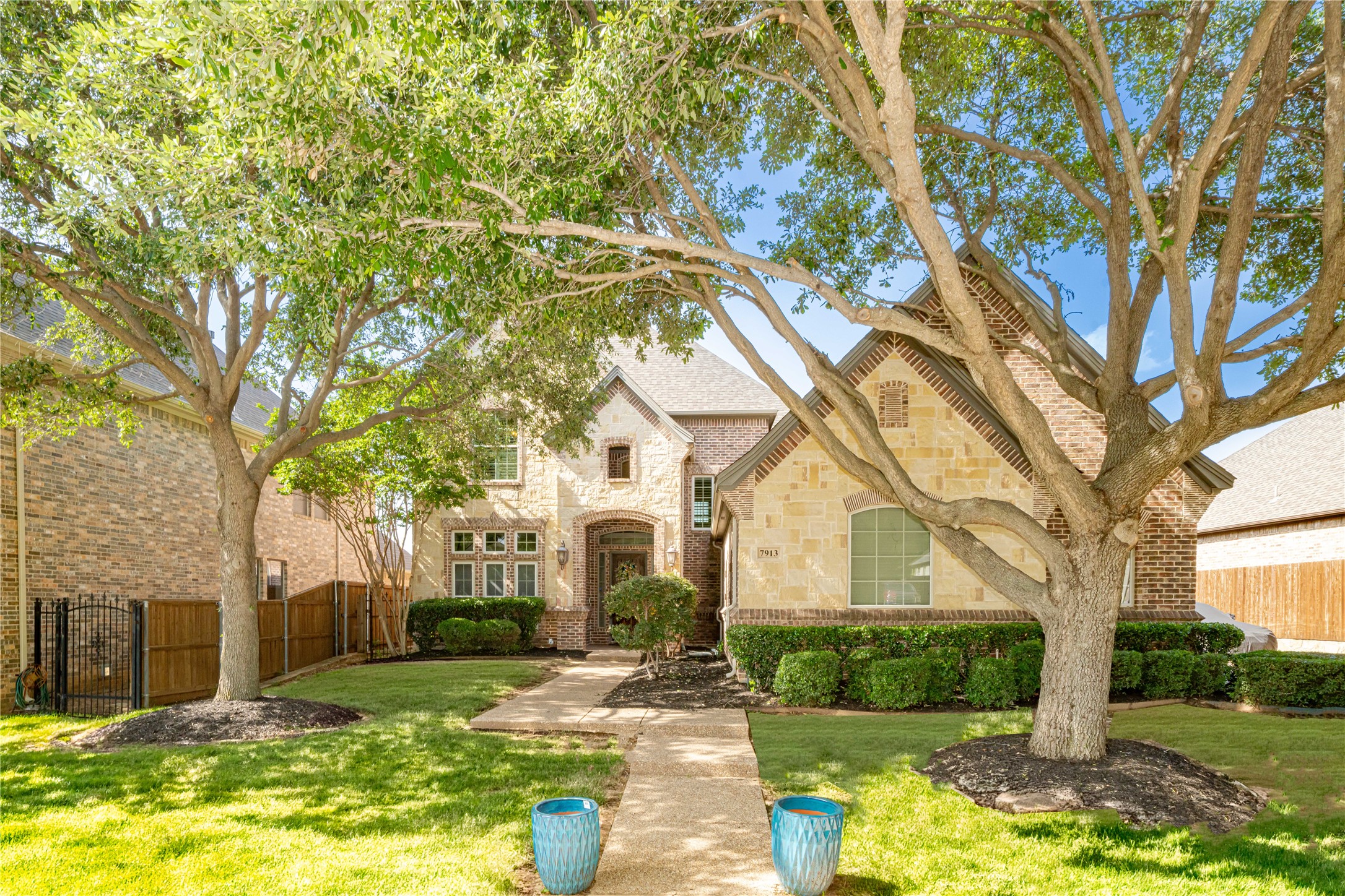 7913 Forest View Court North Richland Hills TX 76182