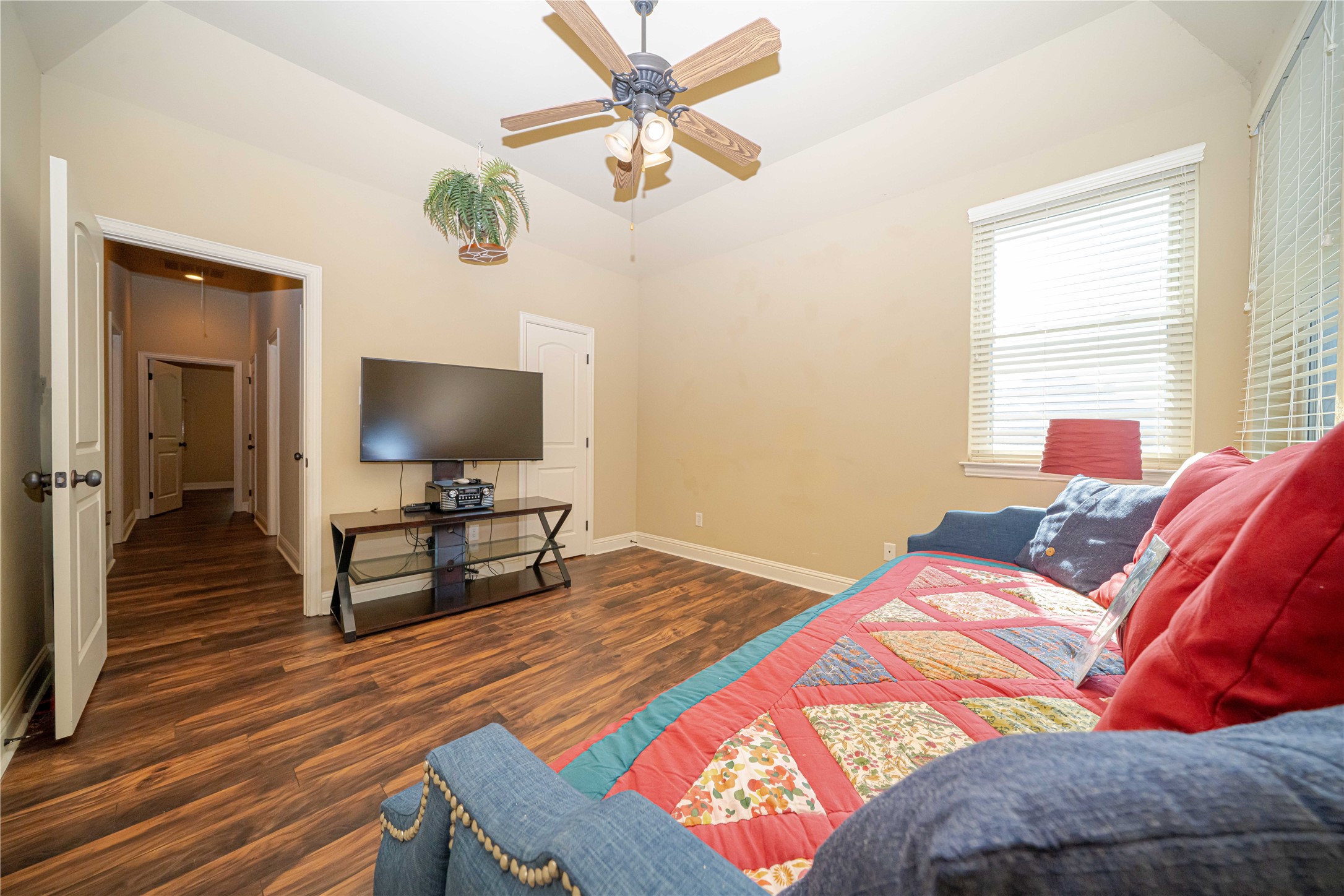7913 Forest View Court North Richland Hills TX 76182