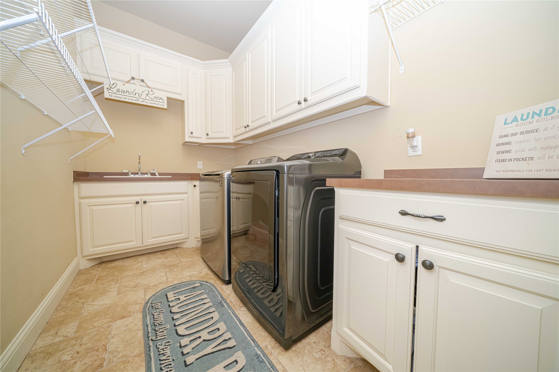 7913 Forest View Court North Richland Hills TX 76182