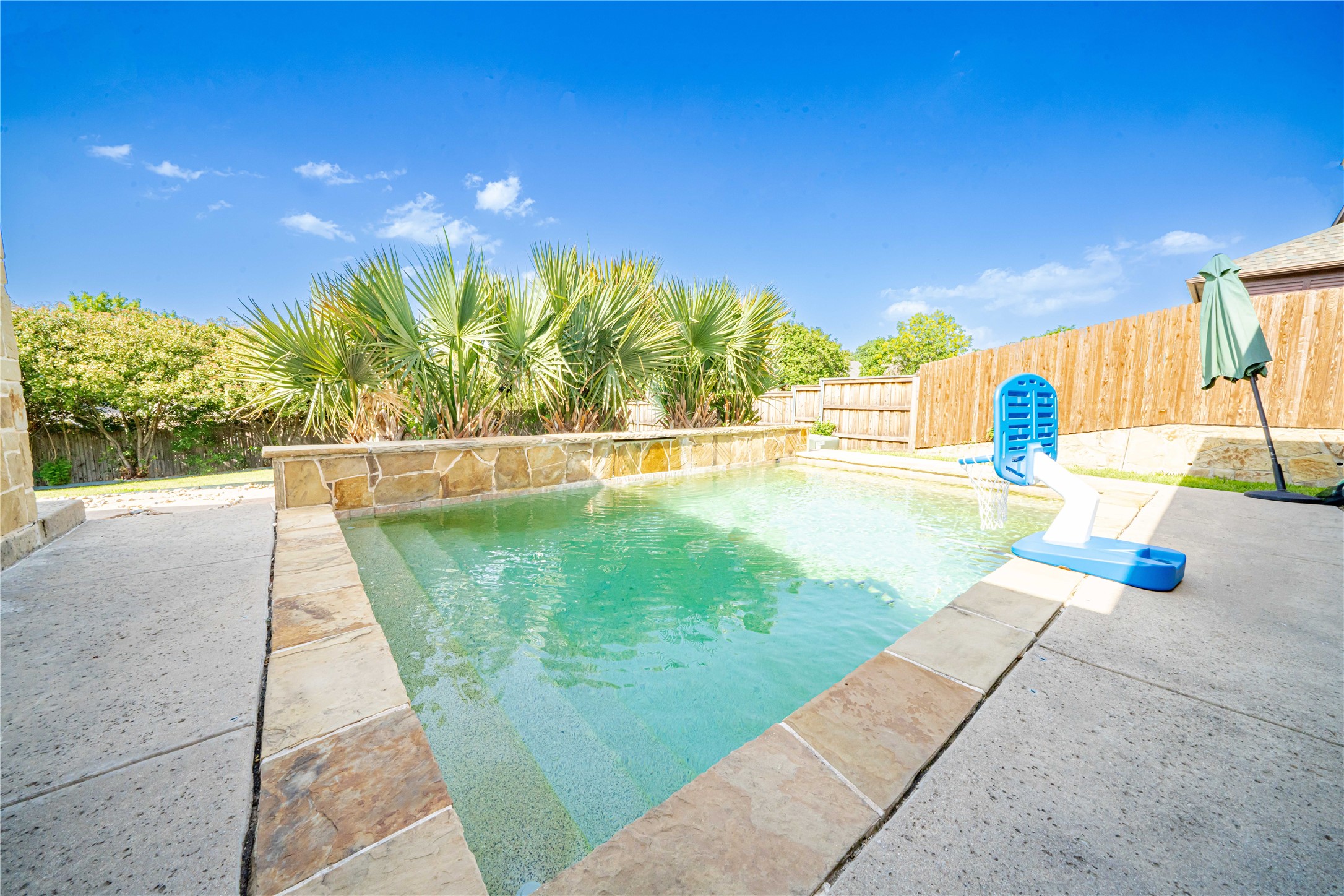 7913 Forest View Court North Richland Hills TX 76182