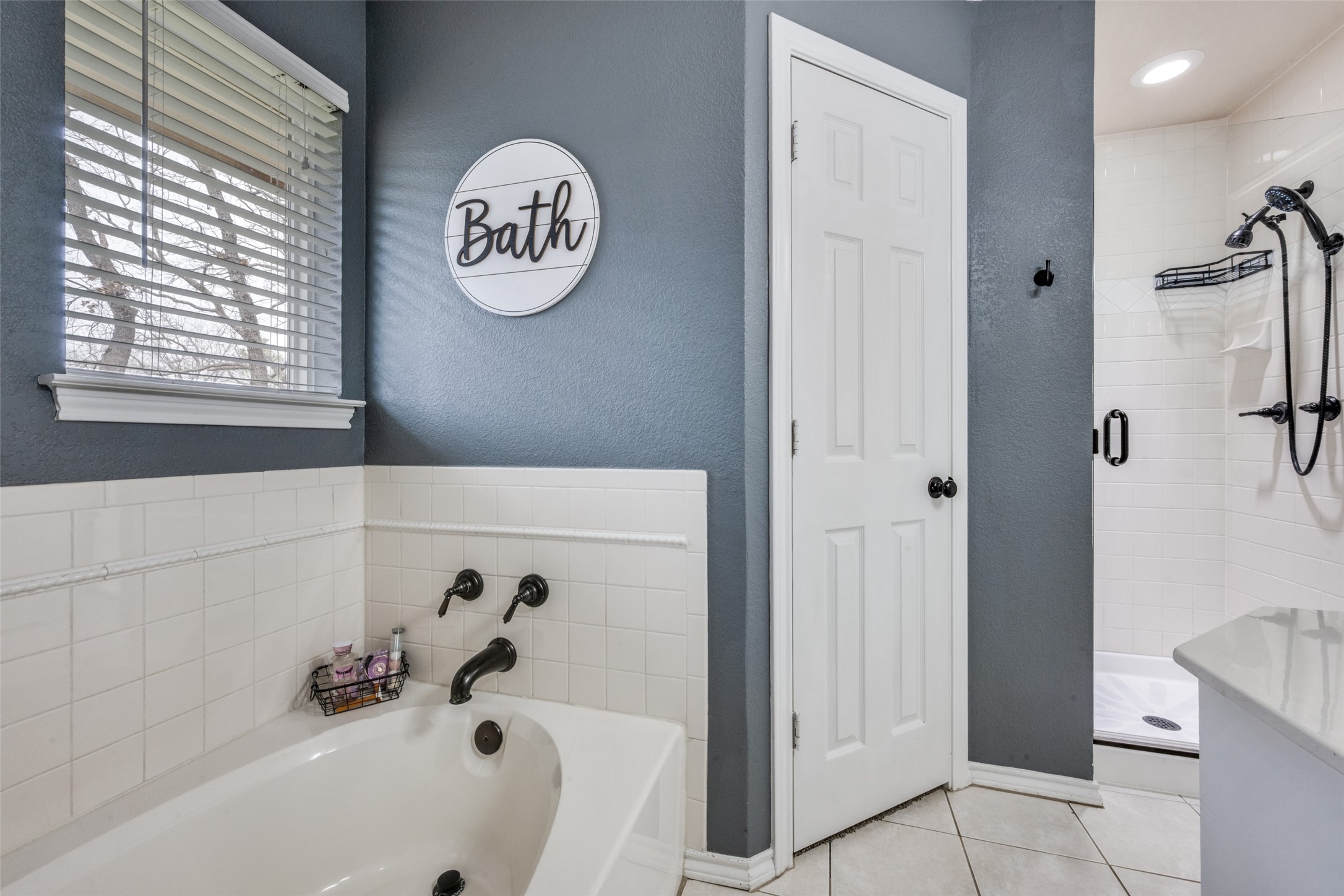 2209 Whispering Oaks Denton TX 76209