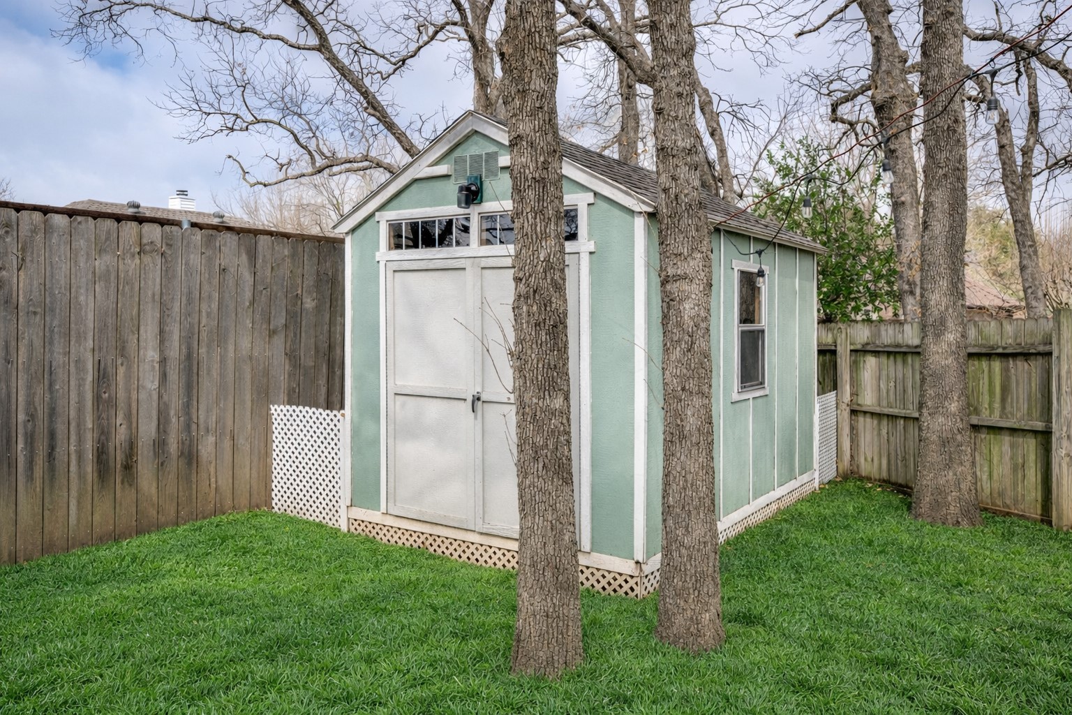 2209 Whispering Oaks Denton TX 76209