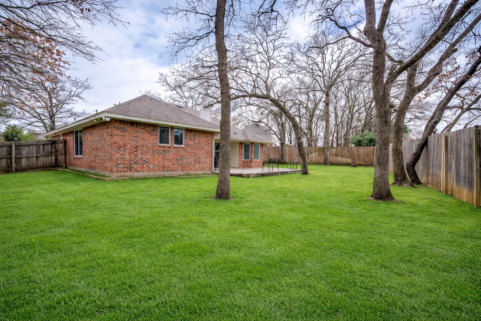2209 Whispering Oaks Denton TX 76209