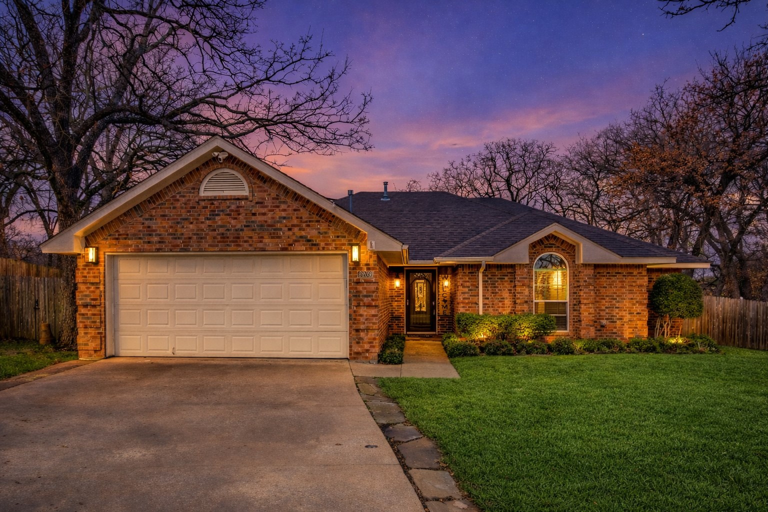 2209 Whispering Oaks Denton TX 76209