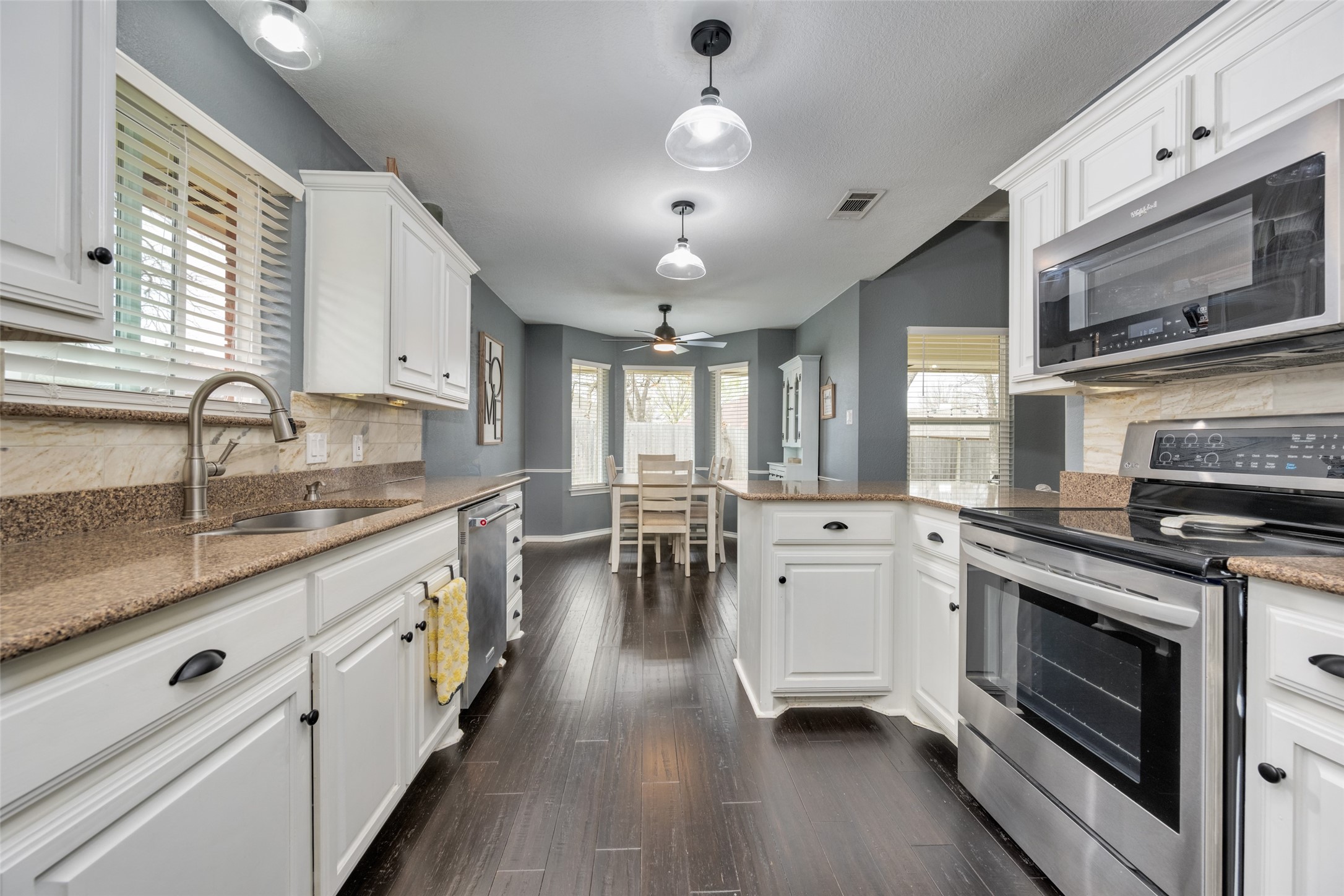 2209 Whispering Oaks Denton TX 76209