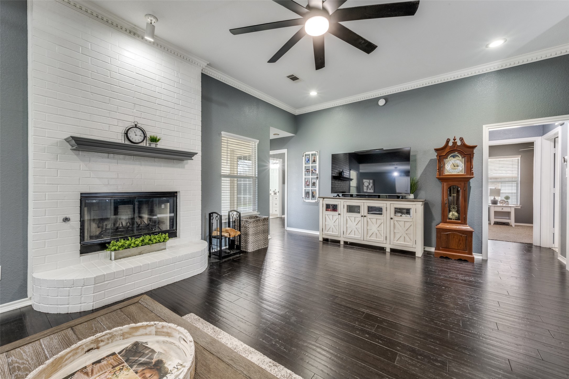 2209 Whispering Oaks Denton TX 76209