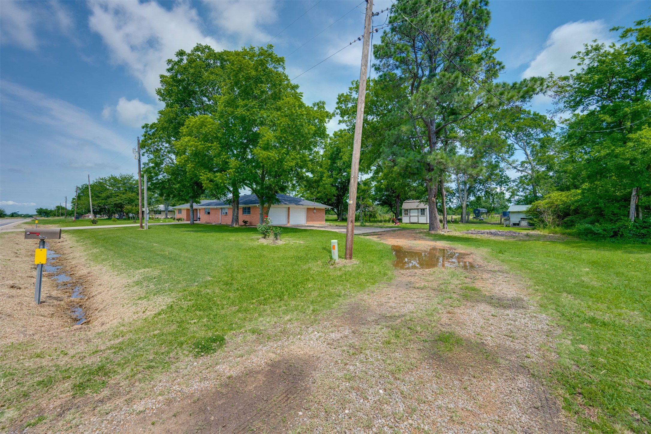9958 Farm Road 79 Sumner TX 75486