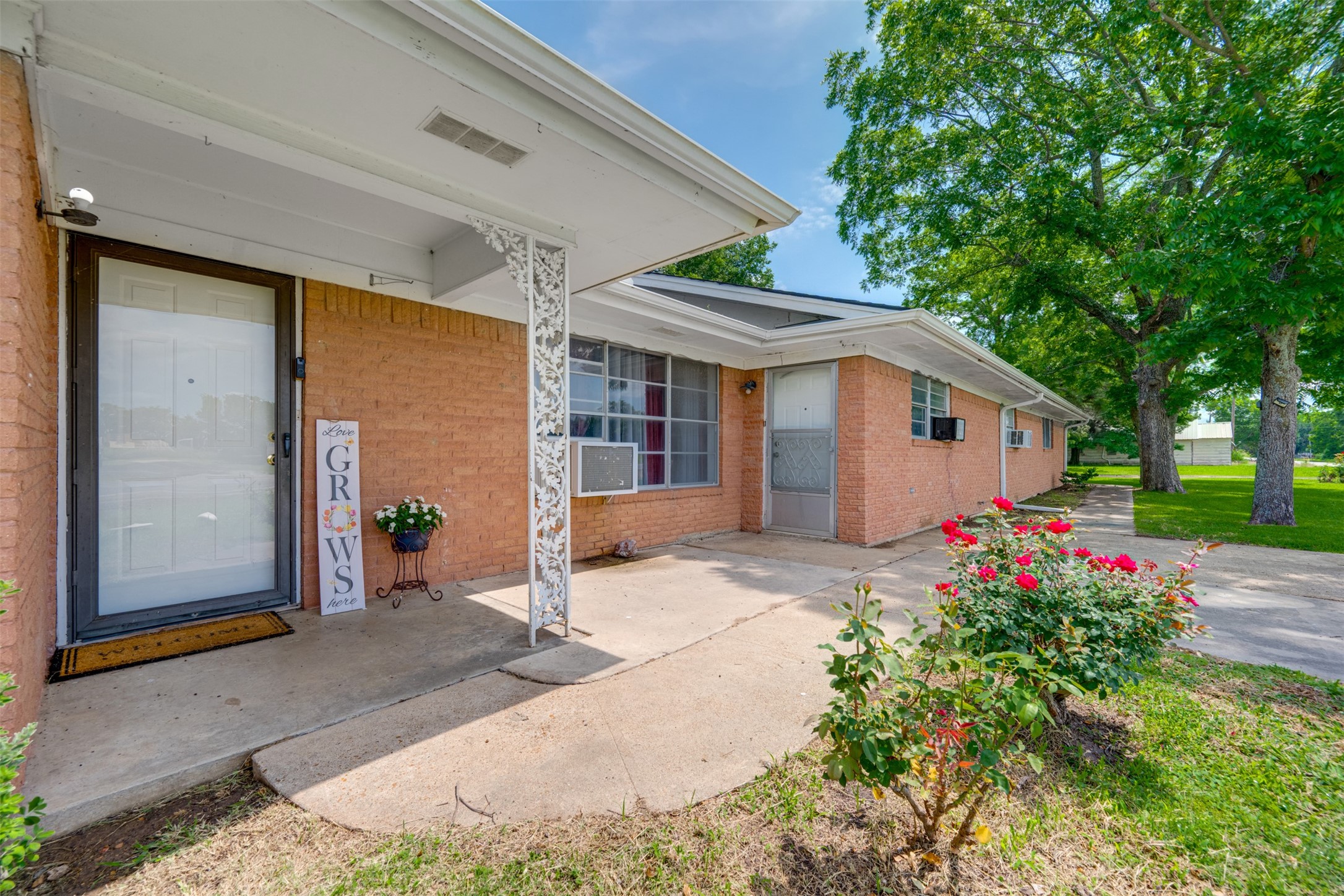 9958 Farm Road 79 Sumner TX 75486