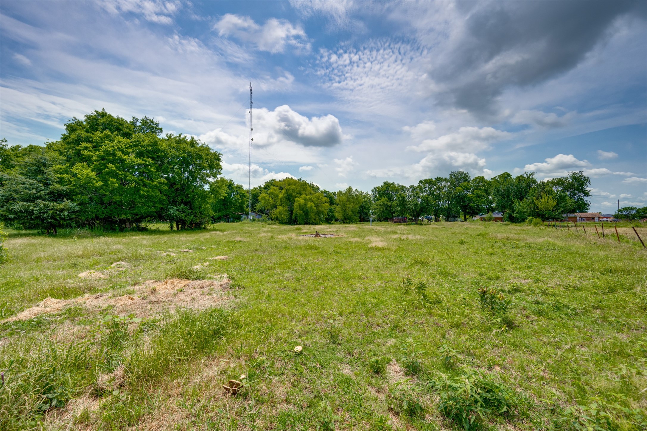 9958 Farm Road 79 Sumner TX 75486