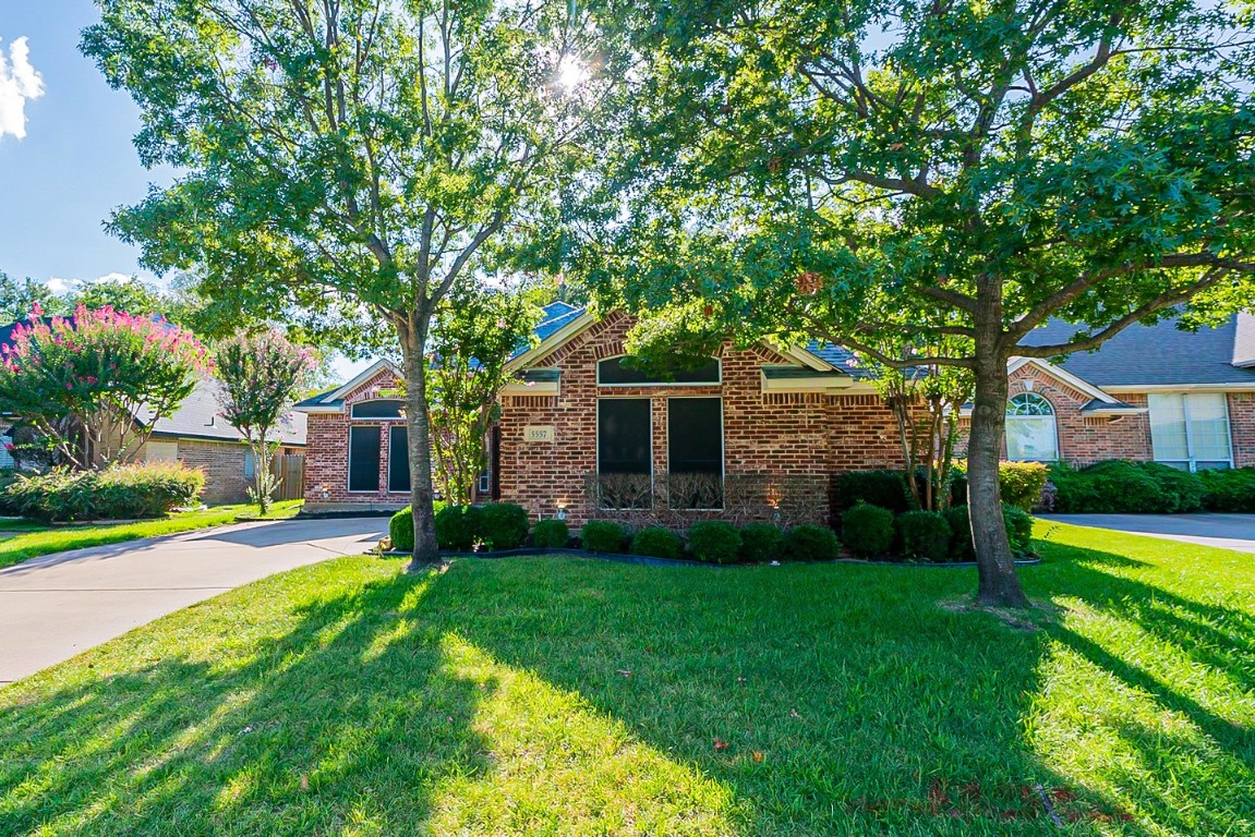 5557 Greenview Court North Richland Hills TX 76148