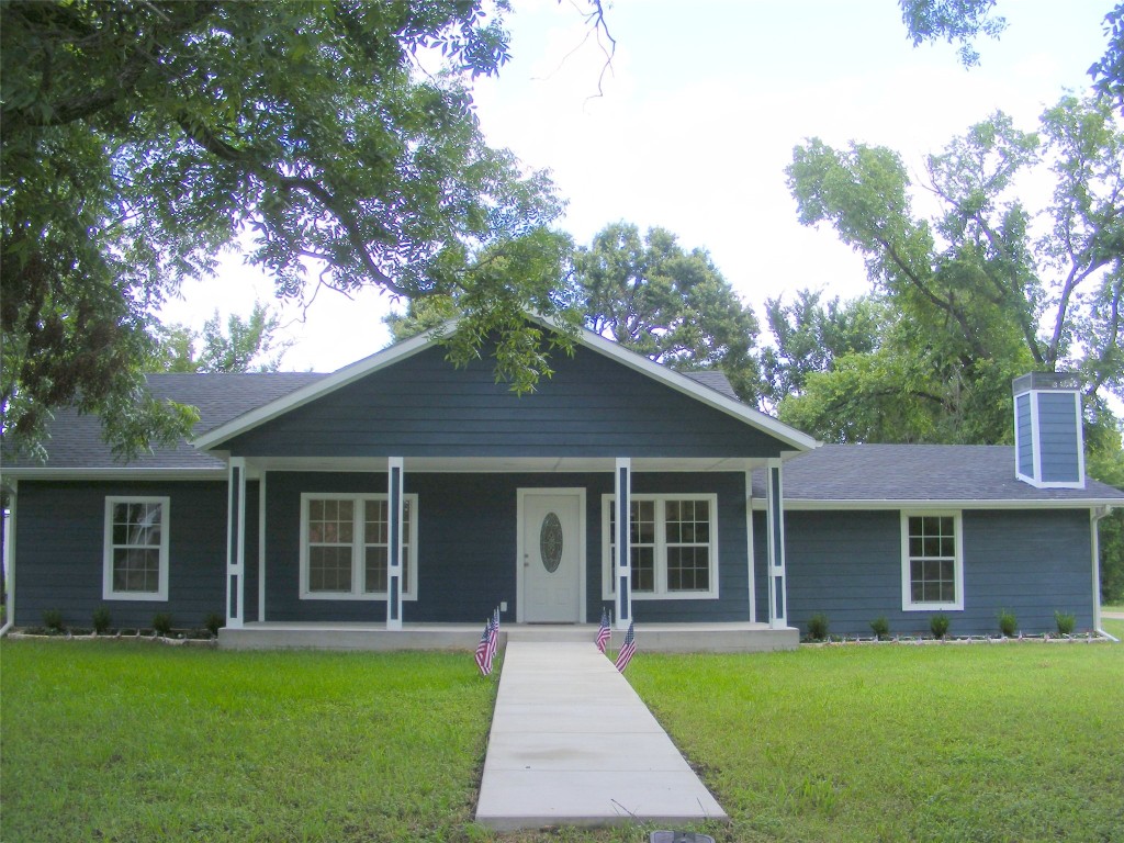 407 NW 2nd Street Hubbard TX 76648