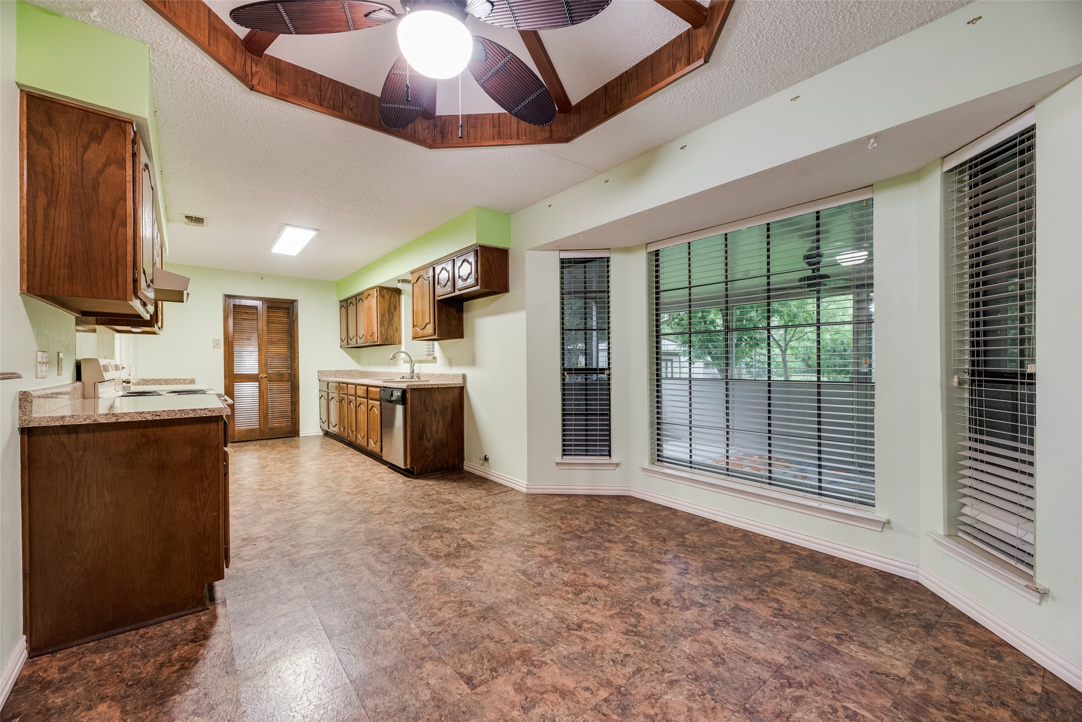208 Lorene Drive Red Oak TX 75154