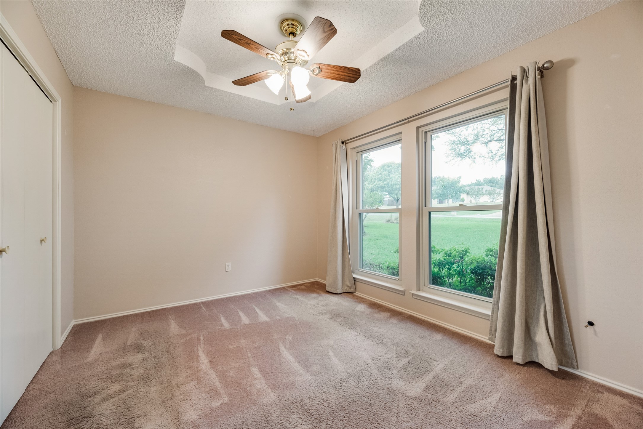 208 Lorene Drive Red Oak TX 75154