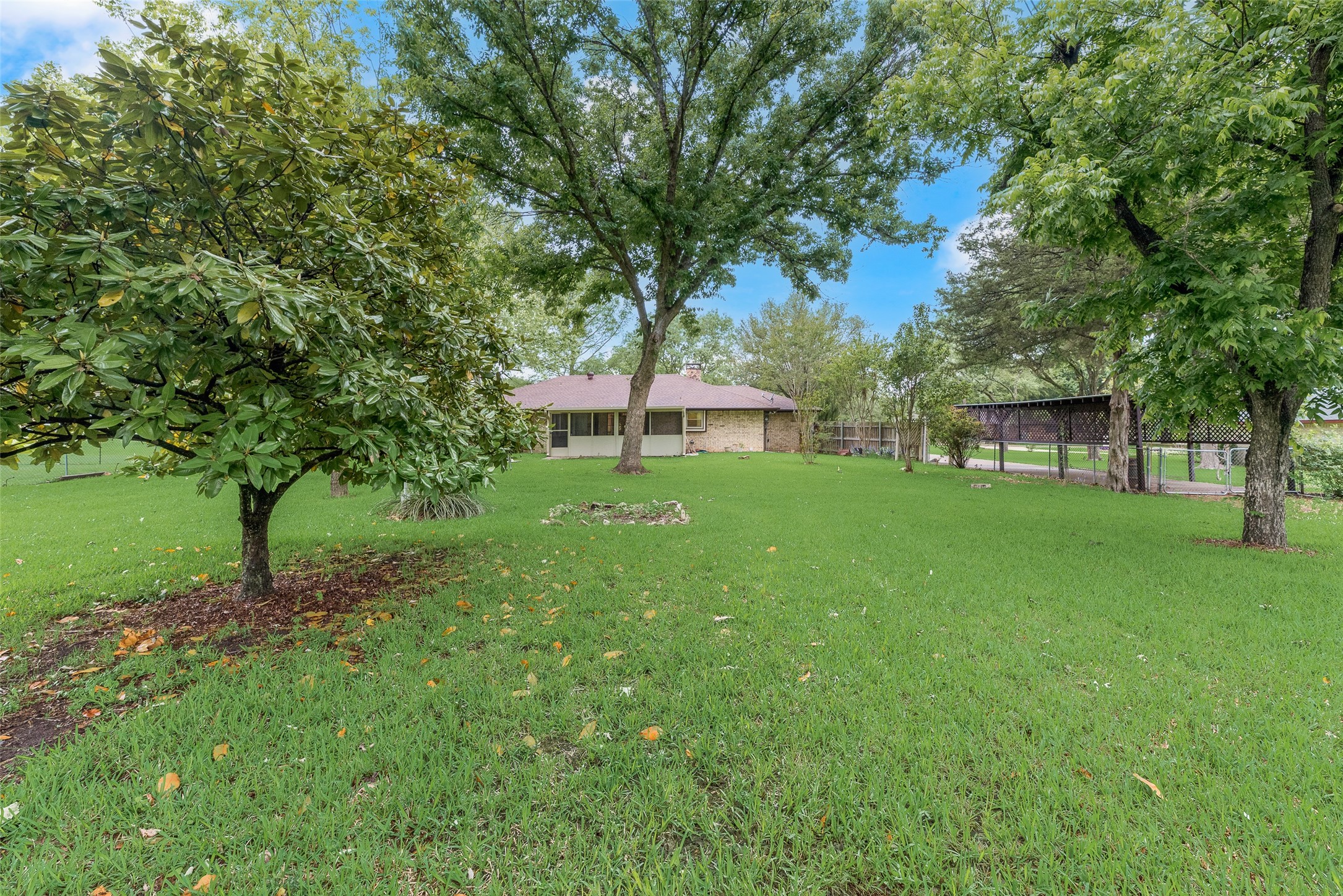 208 Lorene Drive Red Oak TX 75154