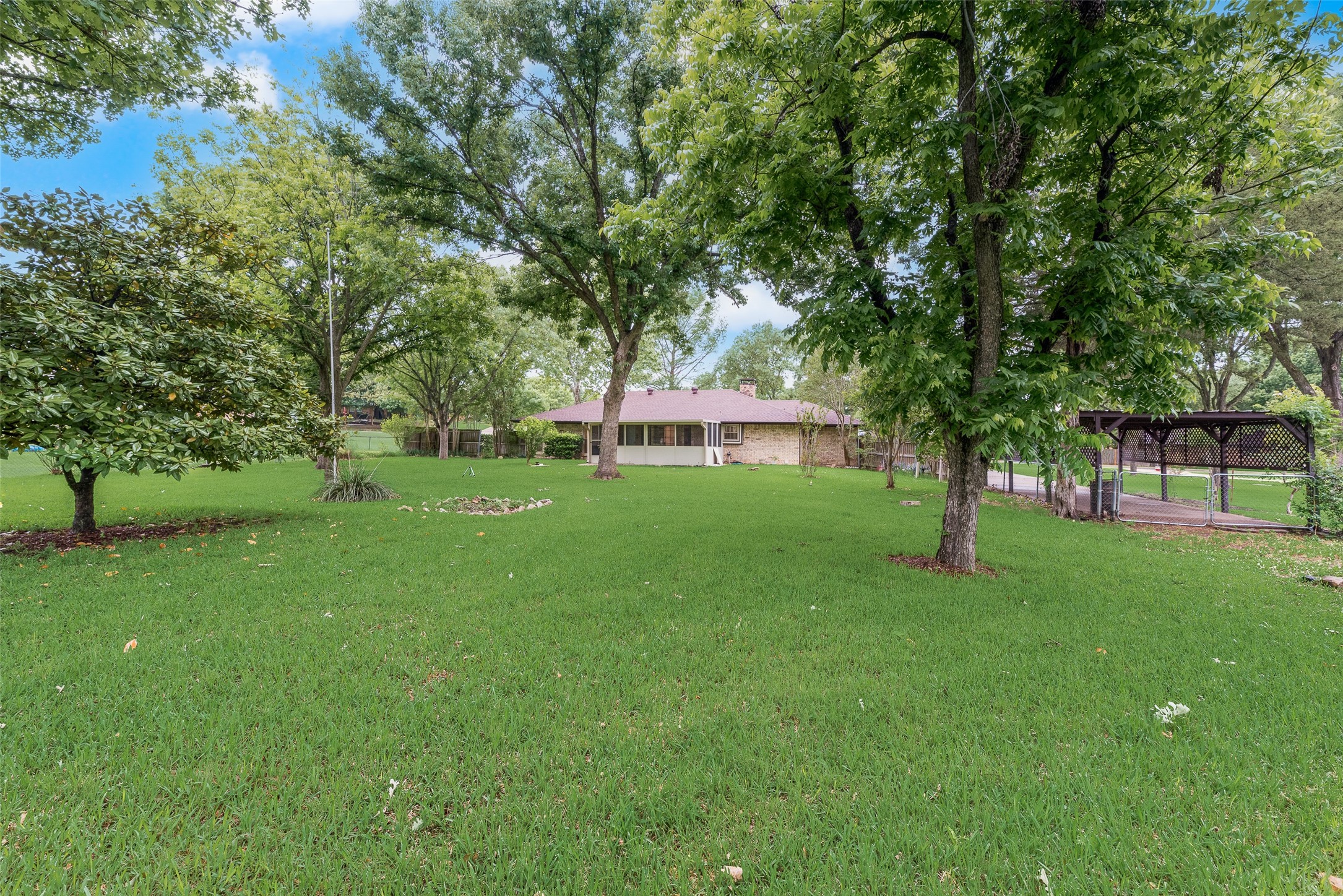 208 Lorene Drive Red Oak TX 75154