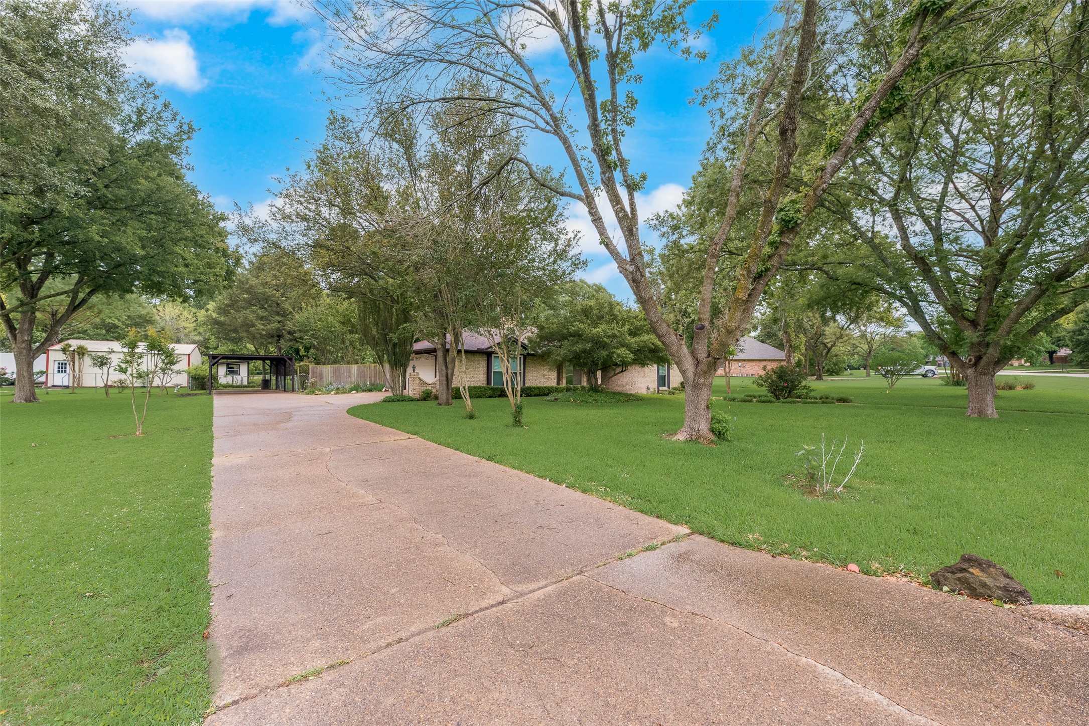 208 Lorene Drive Red Oak TX 75154