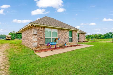 1890 County Road 34520 Sumner TX 75486