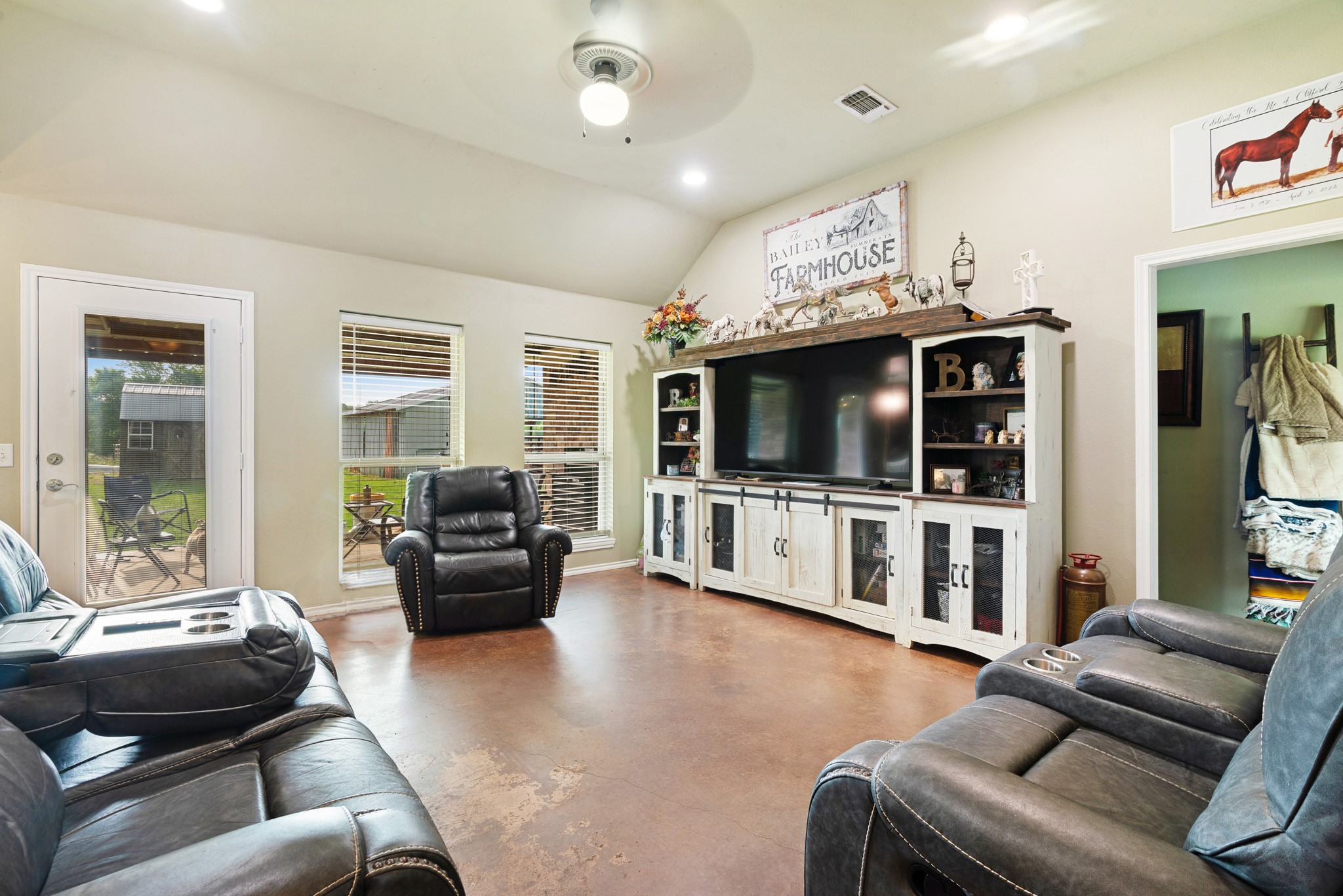 1890 County Road 34520 Sumner TX 75486