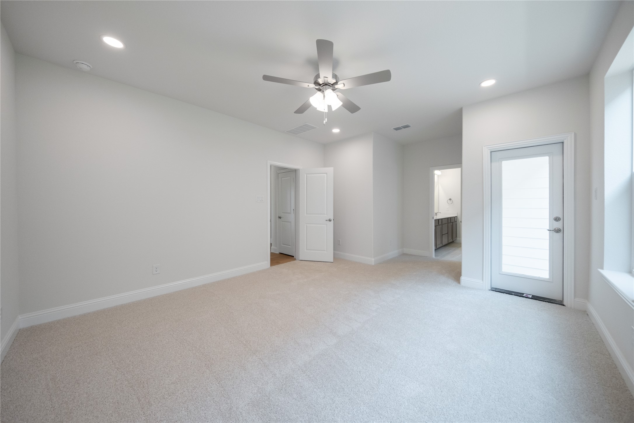 8925 Acorn Avenue Justin TX 76247