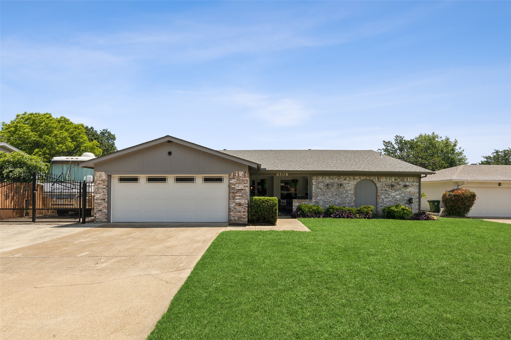 6508 Riddle Drive North Richland Hills TX 76182