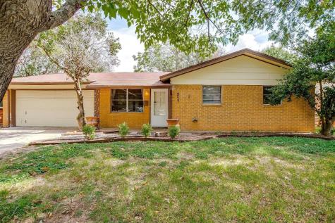 317 SW Gregory Street Burleson TX 76028