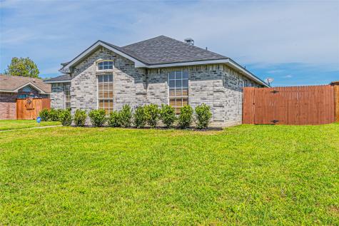 1349 Harvest Hill Lane Lancaster TX 75146