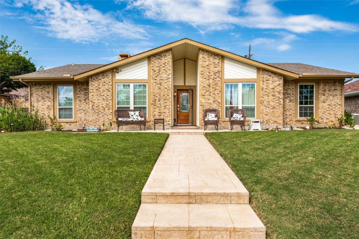 910 Reno Street Lewisville TX 75077