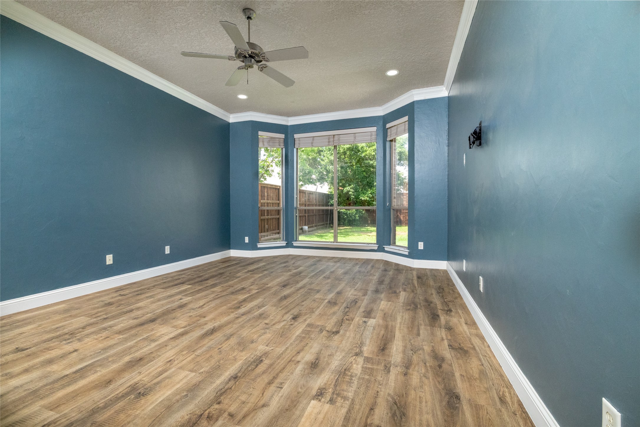 8105 Thornwood Drive North Richland Hills TX 76182