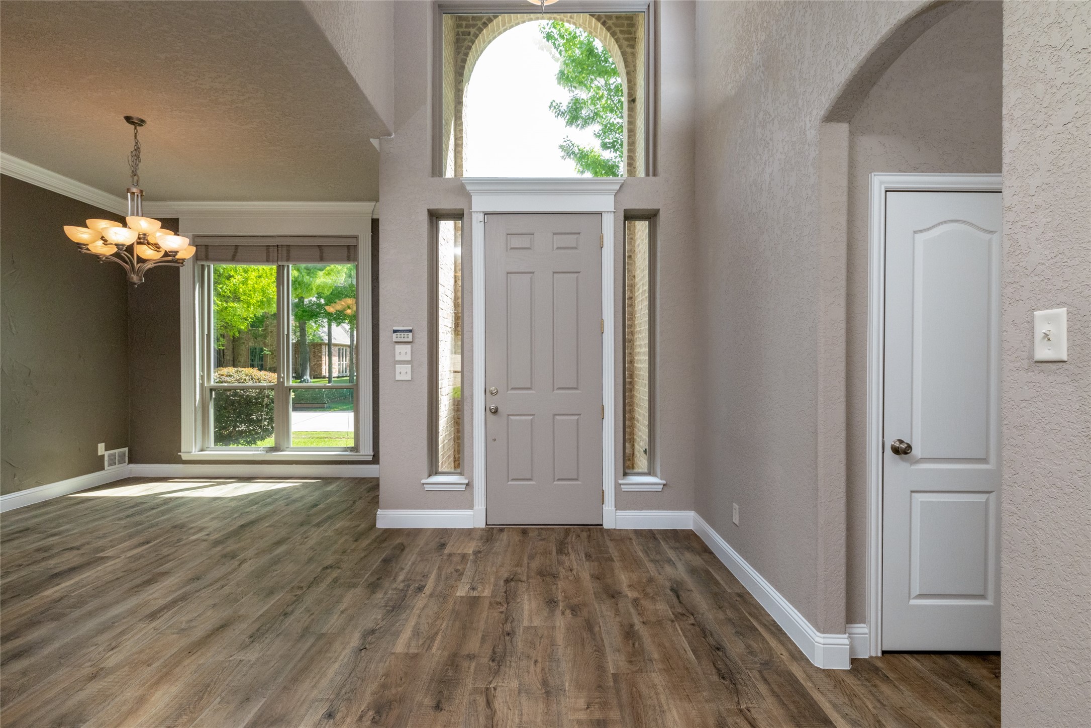 8105 Thornwood Drive North Richland Hills TX 76182