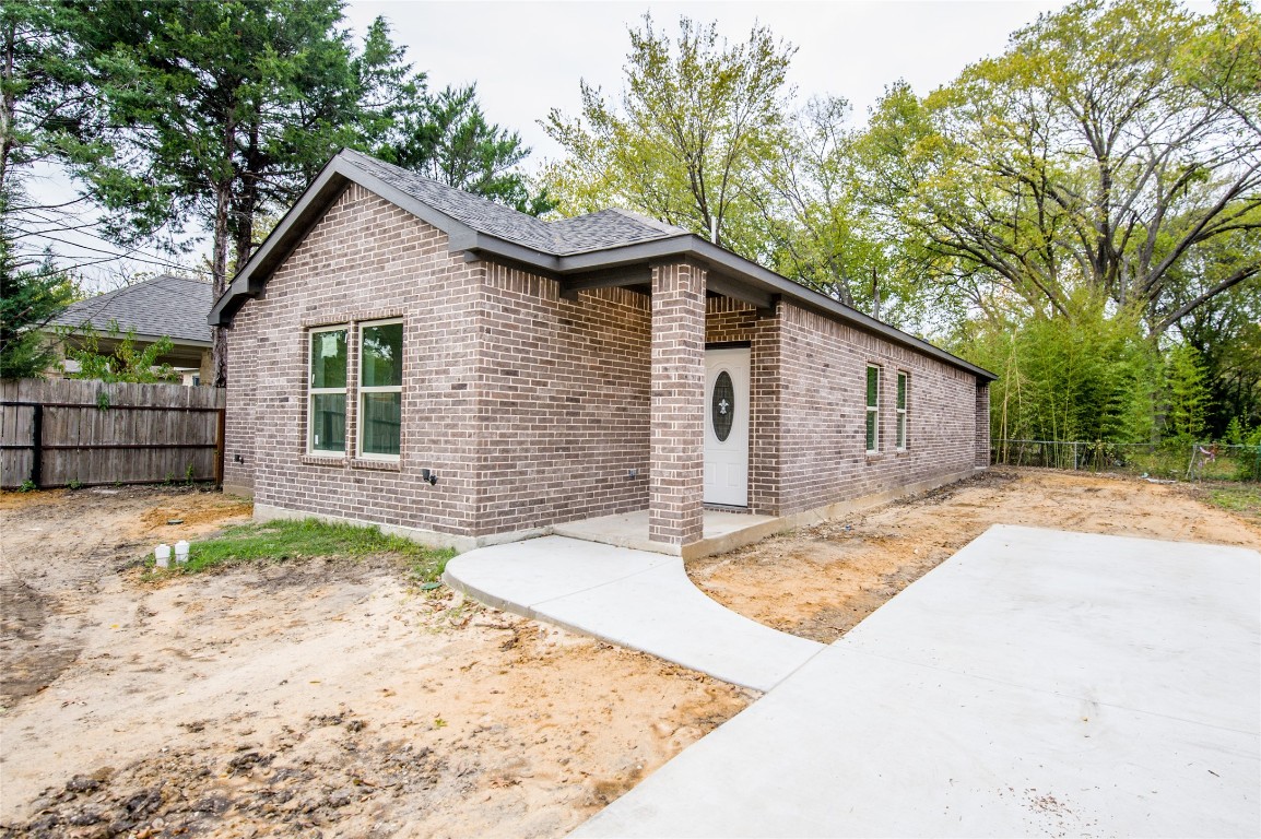 800 Metropolitan Street Ennis TX 75119